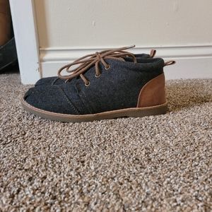 Ankle shoes